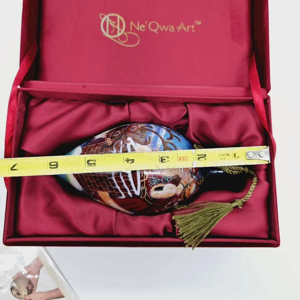 NE'QWA ART | "Faithful Friends" 7000119 Dona Gelsinger Santa Christmas ornament - Picture 3 of 6
